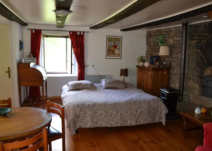 Domaine La Libaudie Pensión La Bastide-Solages